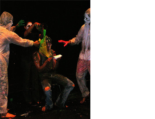 Torturing a monkey - Bild 09