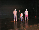 Torturing a monkey - Bild 01